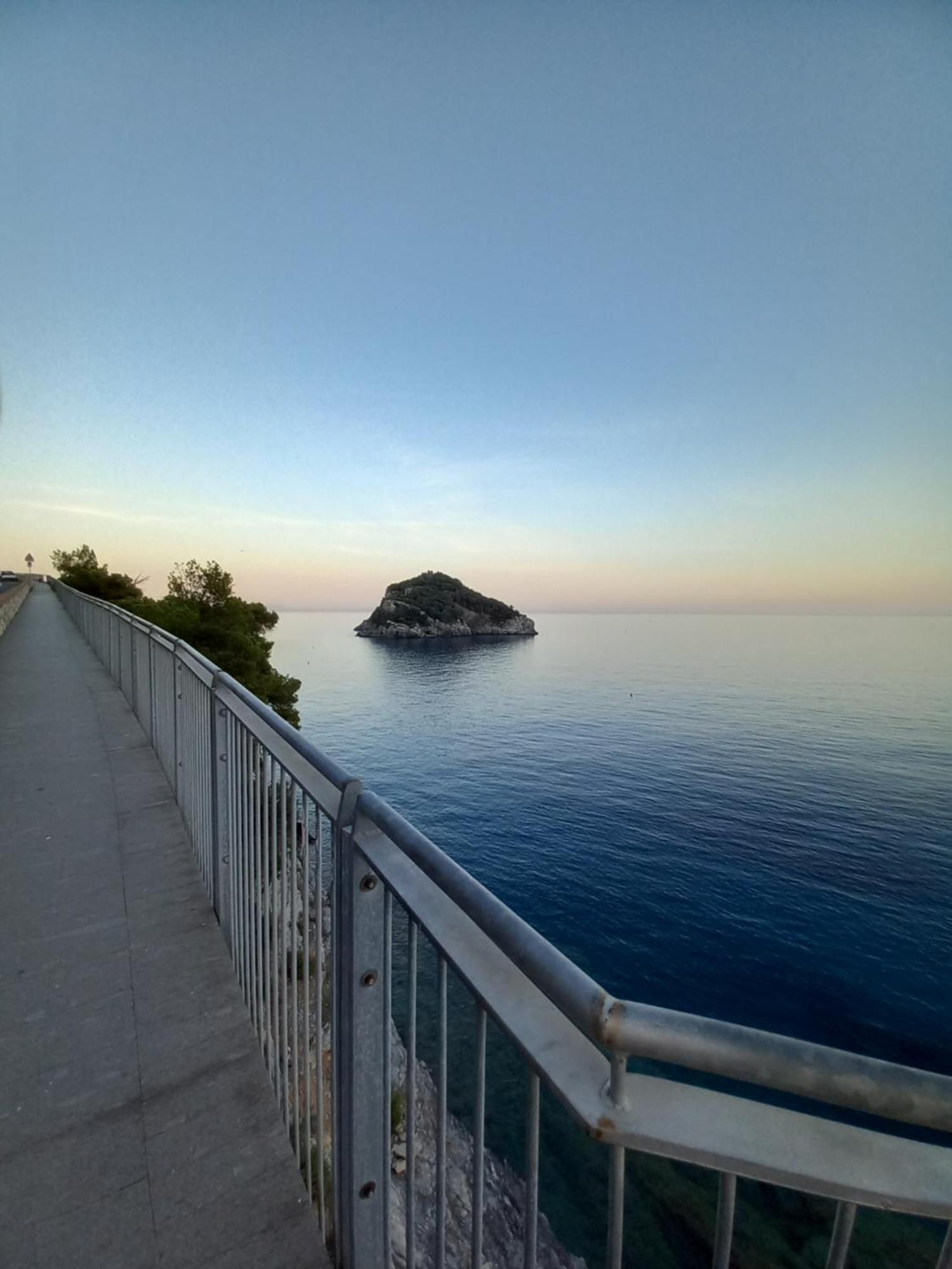 Tramonto Sul Mare - Sea Suite Savona Kültér fotó