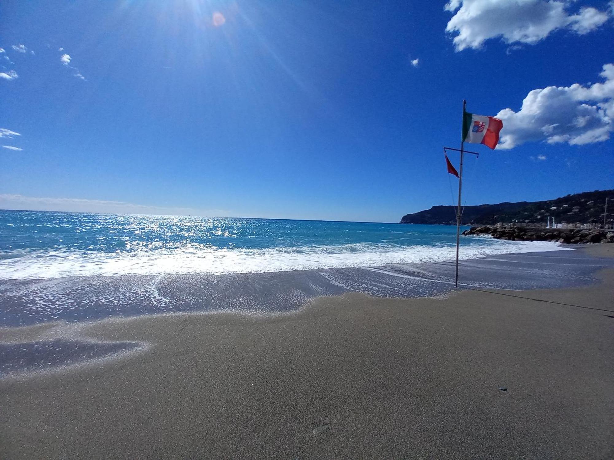 Tramonto Sul Mare - Sea Suite Savona Kültér fotó